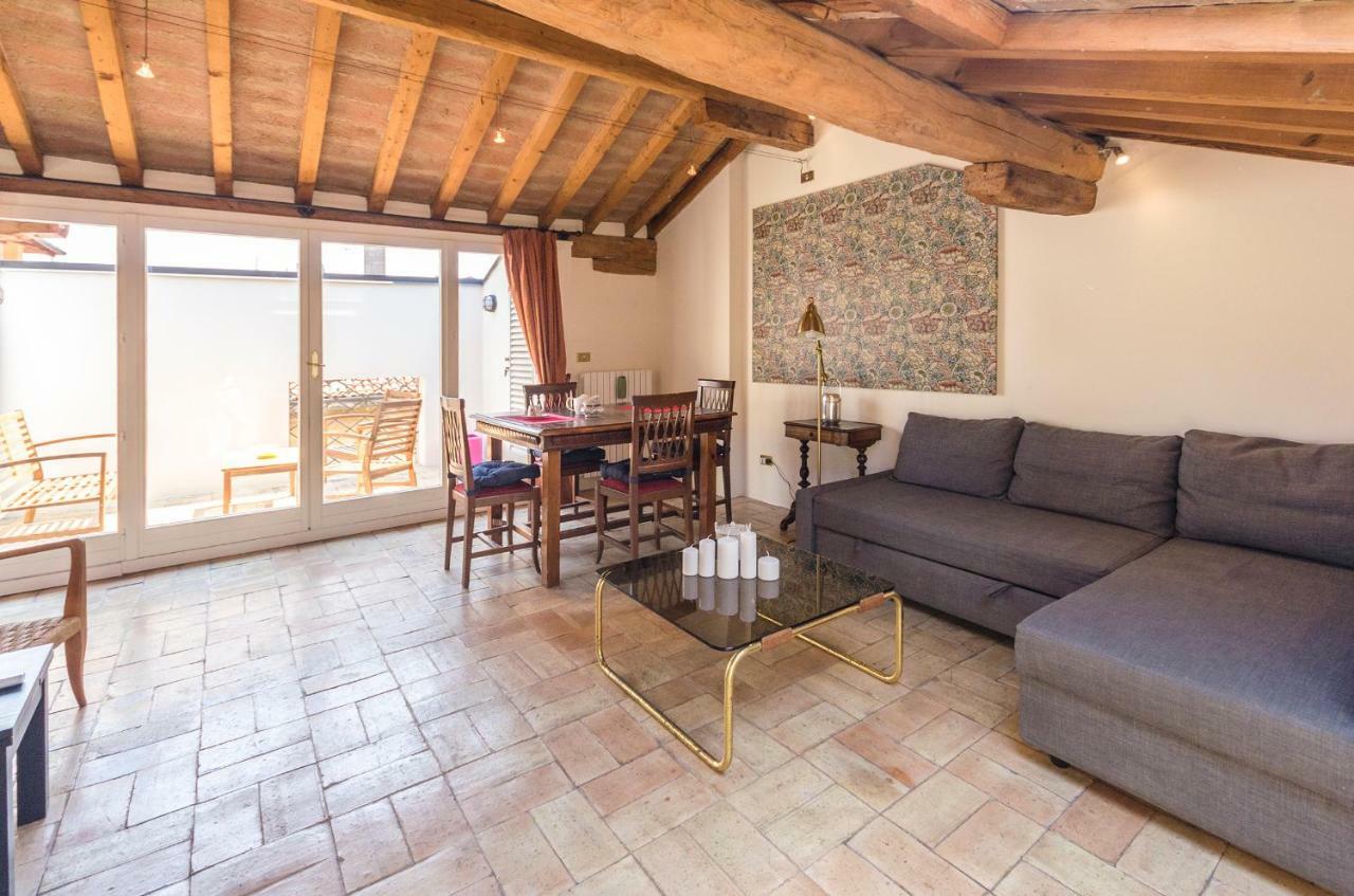 בולוניה Altabella Panoramic Terrace Apartment מראה חיצוני תמונה