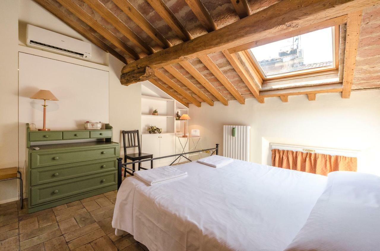 בולוניה Altabella Panoramic Terrace Apartment מראה חיצוני תמונה